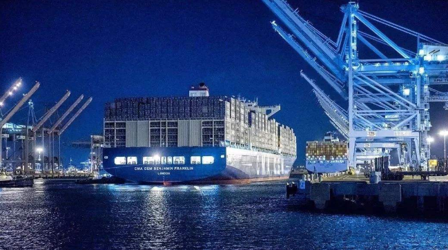 东港浅谈露天料场港口关闭题目标实验办法